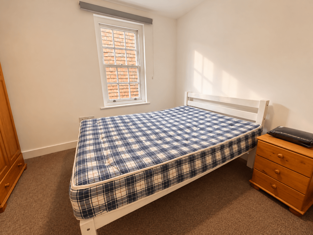 Apartment in Canterbury - More