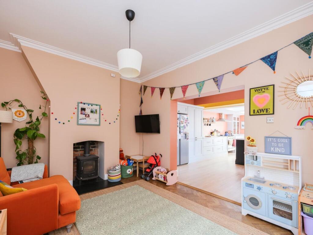 Highdale Avenue, Clevedon photo 5
