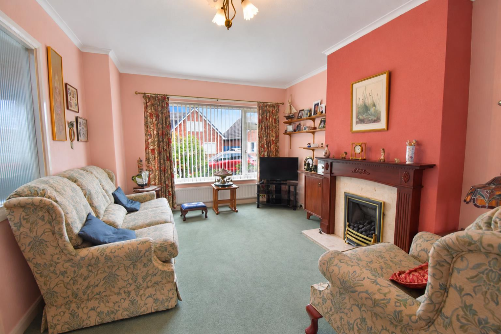 House in Ripley - View 5