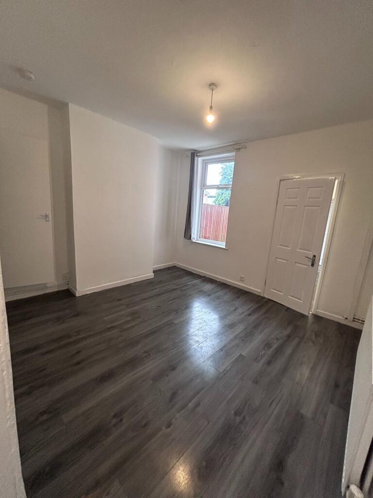 House in Wolverhampton, All Saints, Goldthorn Park - View 3