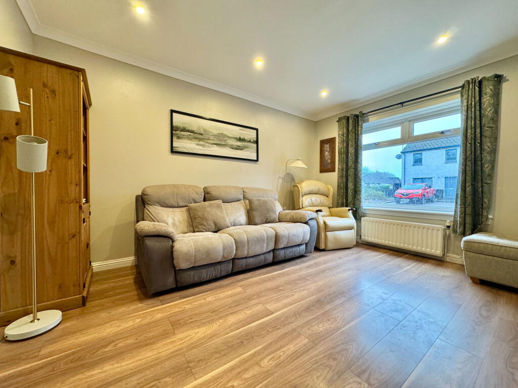 34, McTaggart Avenue, Denny, FK6 6EW photo 2