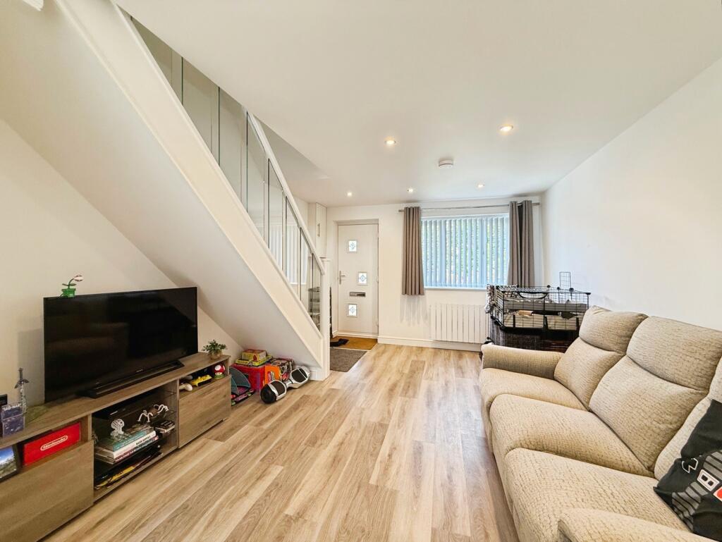 Lapin Lane, Basingstoke, Hampshire, RG22 - View 4