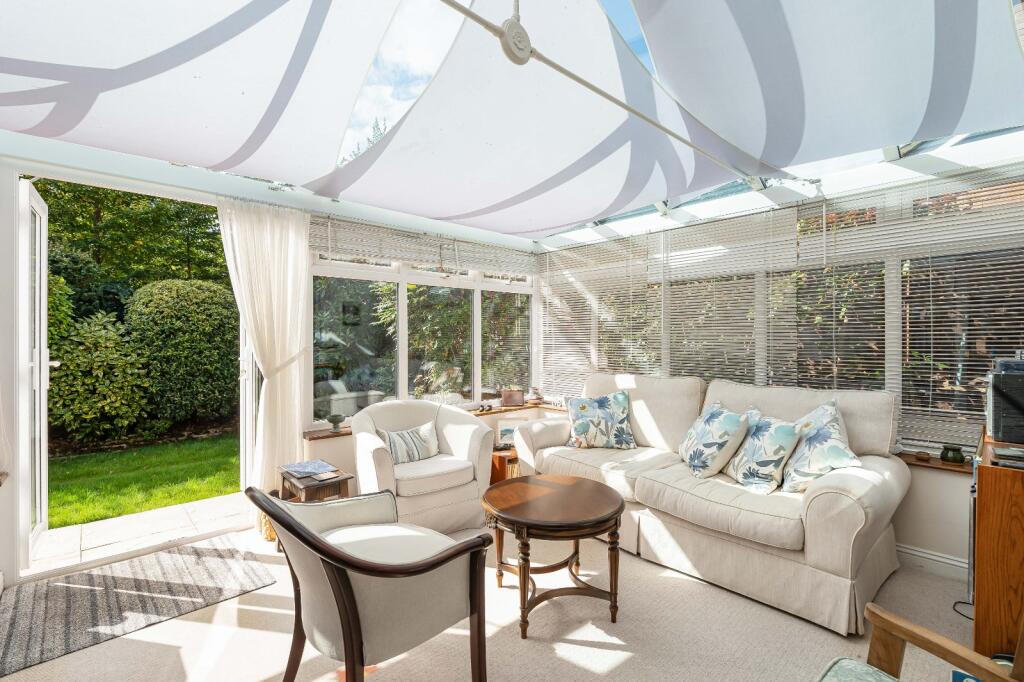 House in Guildford - View 5