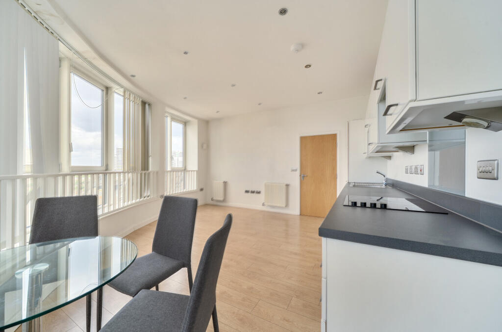 Main image of property: 150 High Street, London, E15