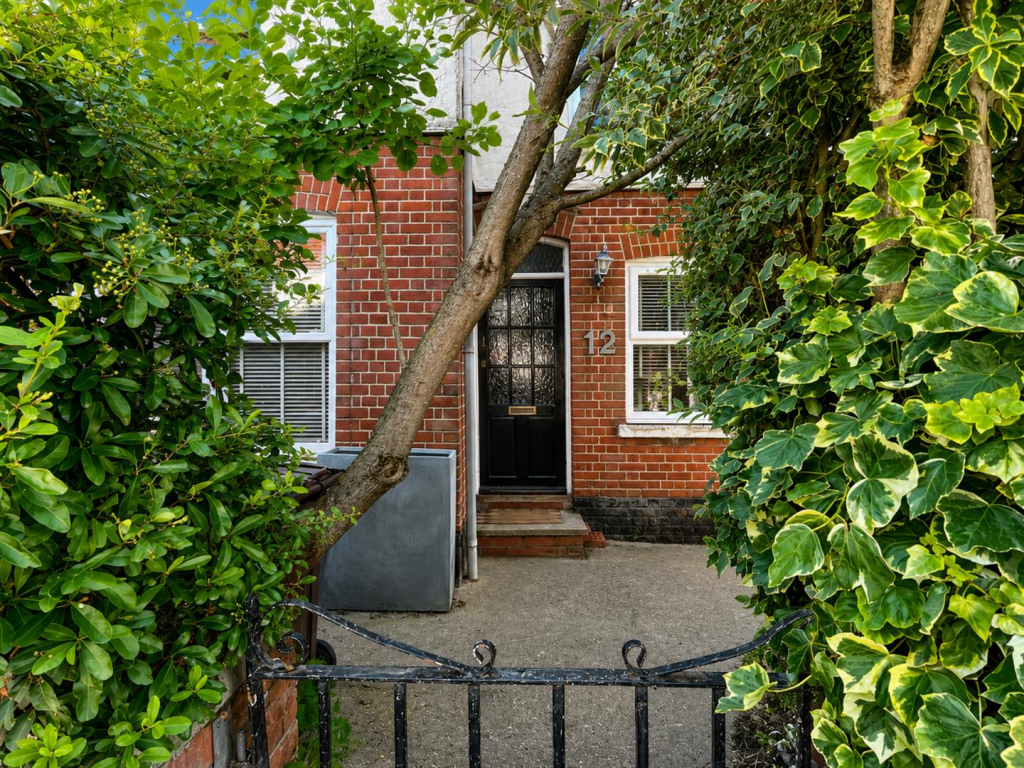 Main image of property: Norwich, NR3