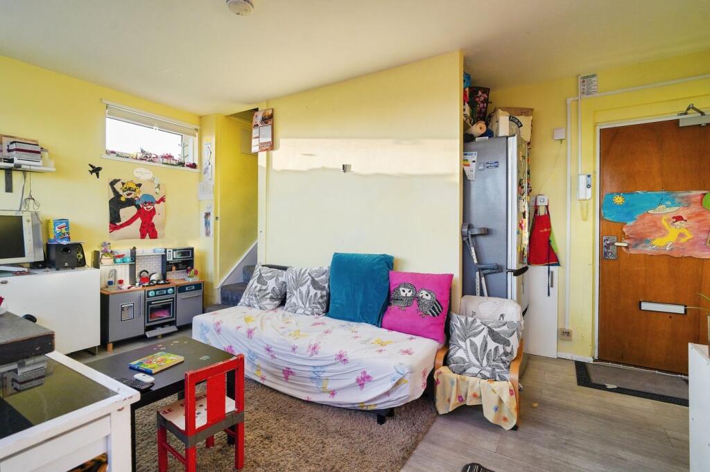 Apartment in London - More
