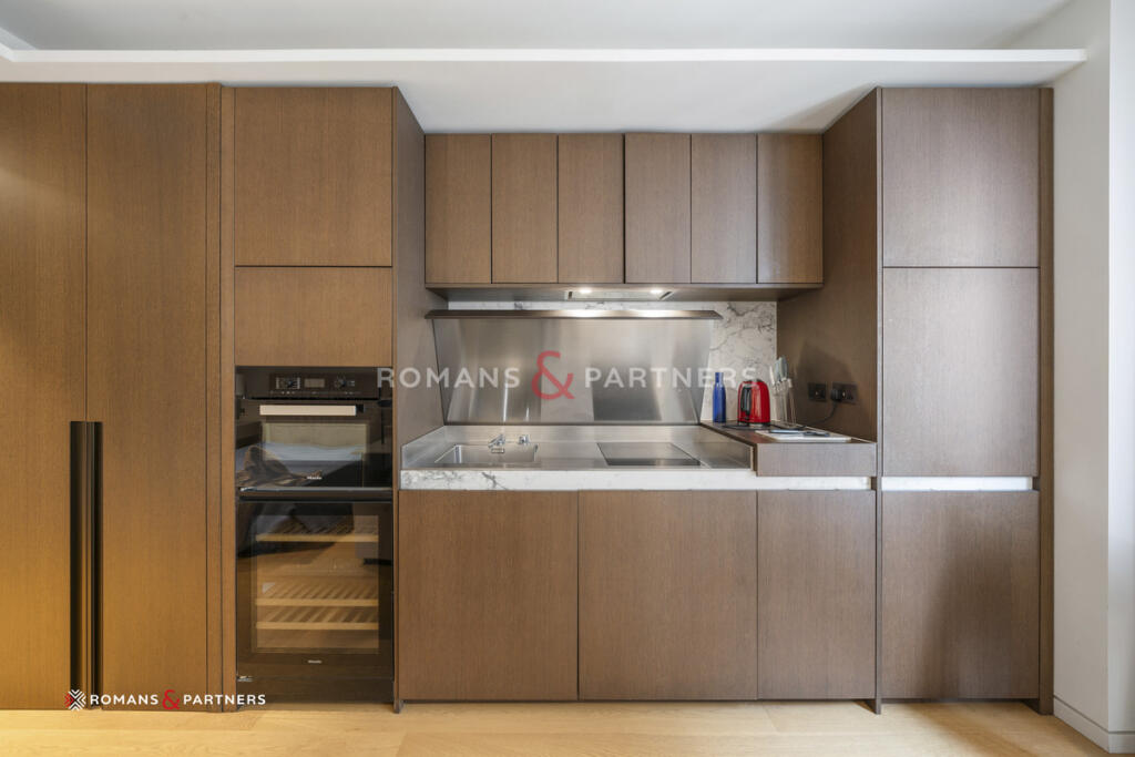 Apartment in London - View 5