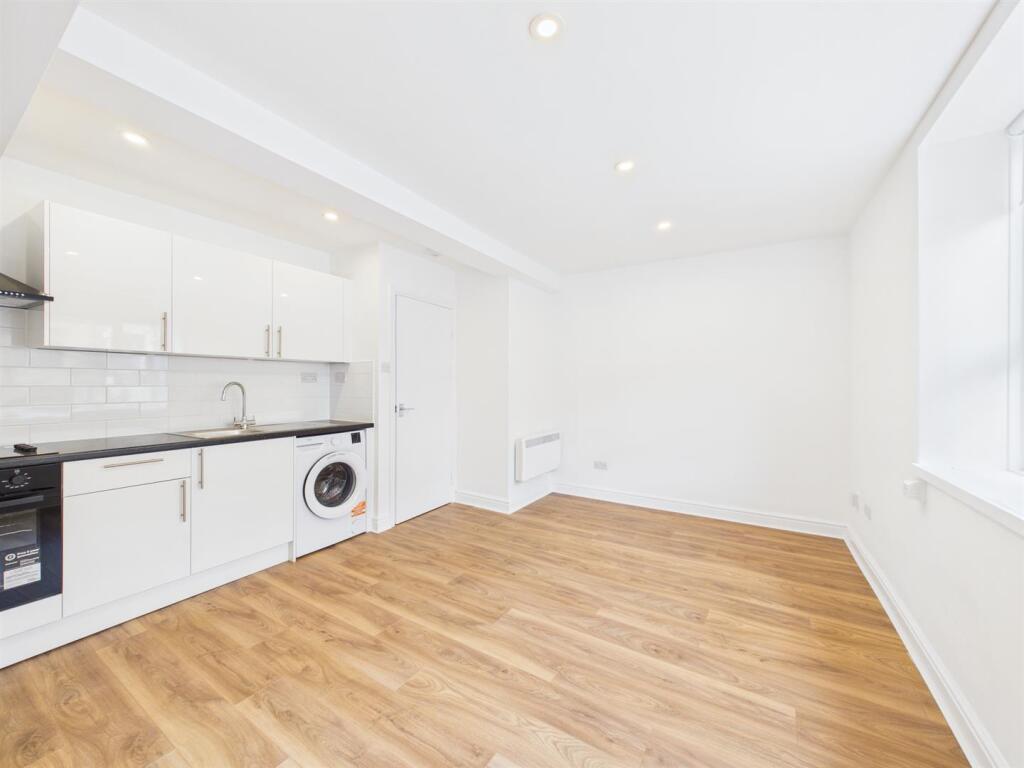 Main image of property: Bethnal Green Road, Shoreditch, E2