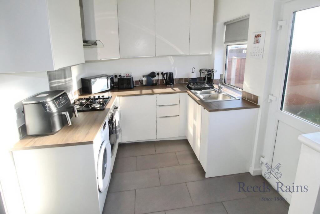 Wood Lane, Rothwell, Leeds, West Yorkshire, LS26 photo 3