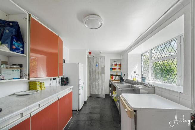 Old gallery kitchen