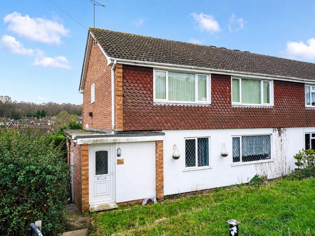 Main image of property: Hillview Road, SO45