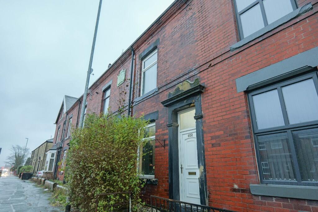 Main image of property: Halifax Road, Rochdale, OL16