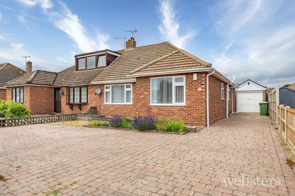 Main image of property: Wood View Road, Hellesdon, NR6