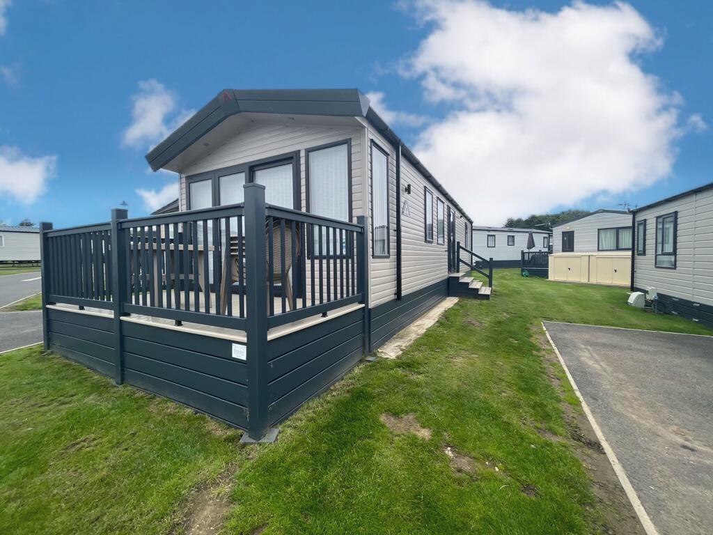 Main image of property: Carlton Meres Holiday Park, Carlton, Saxmundham