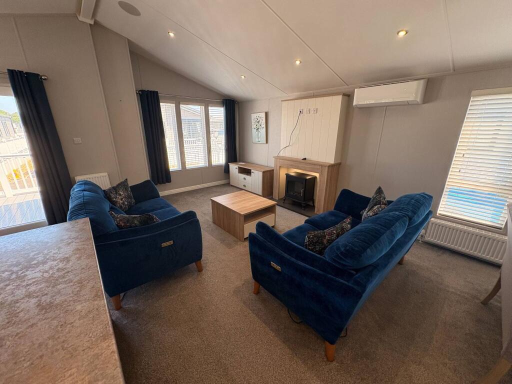 House in Taunton - View 5
