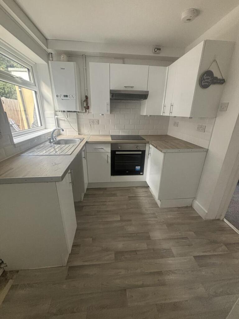 House in Dartford, Stone - View 3