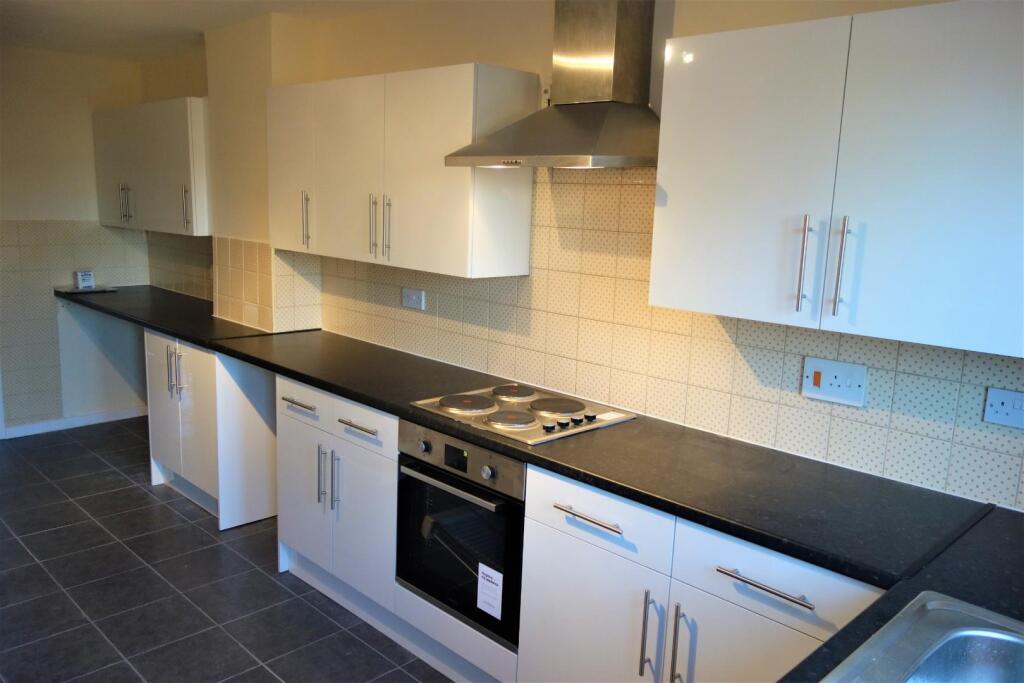 House in Penarth, Cosmeston - View 2