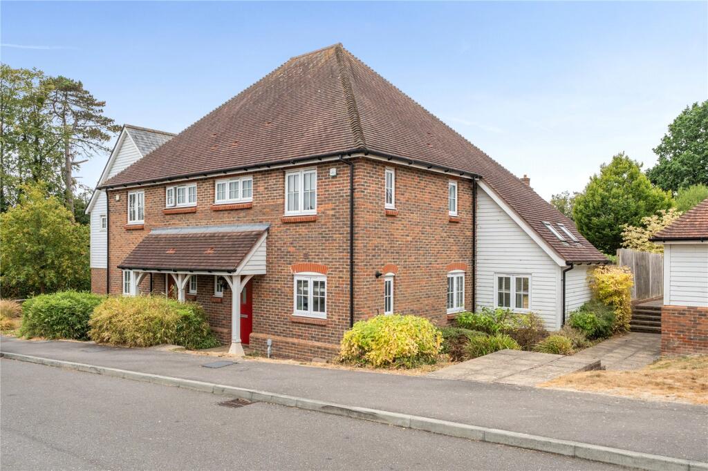 Main image of property: Parsonage Croft, Etchingham