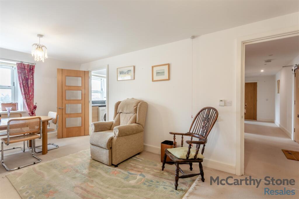 Additional image 7 of Peel Court, College Way, Welwyn Garden City, Hertfordshire, AL8 6DG