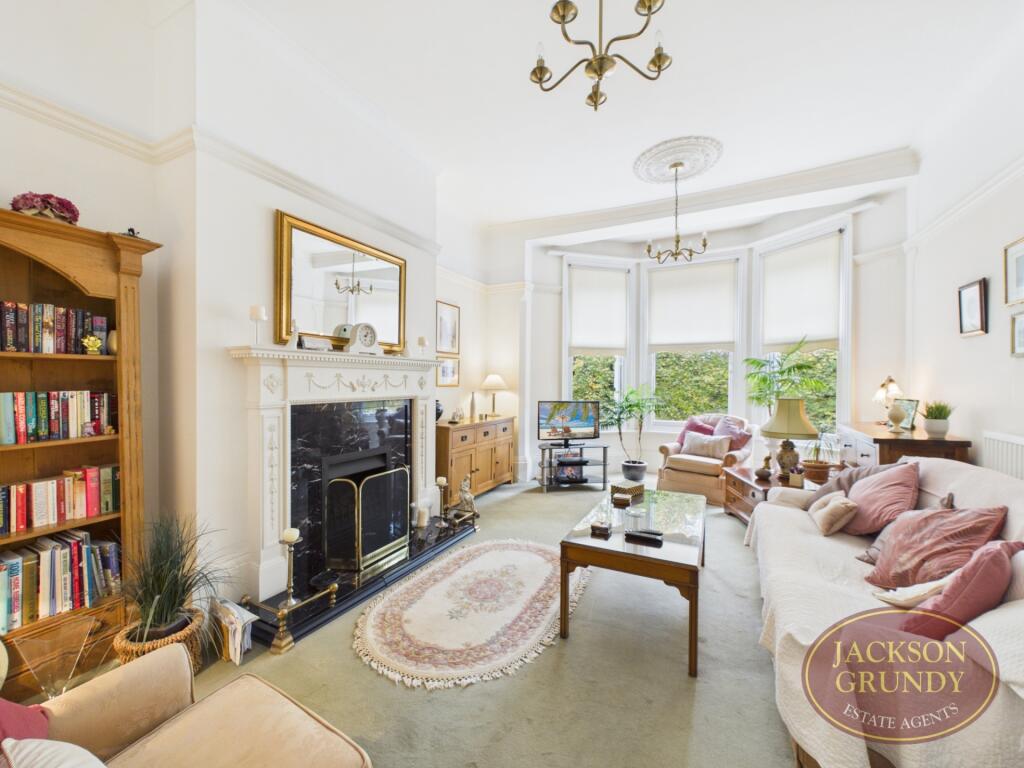 Apartment in Northampton - View 4
