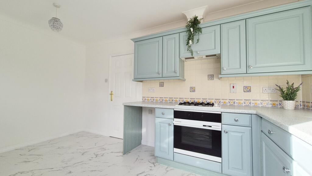 Juniper Court, Dunmow, Essex, CM6 photo 4