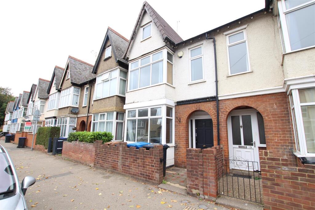 Main image of property: Kingsthorpe Grove, Northampton