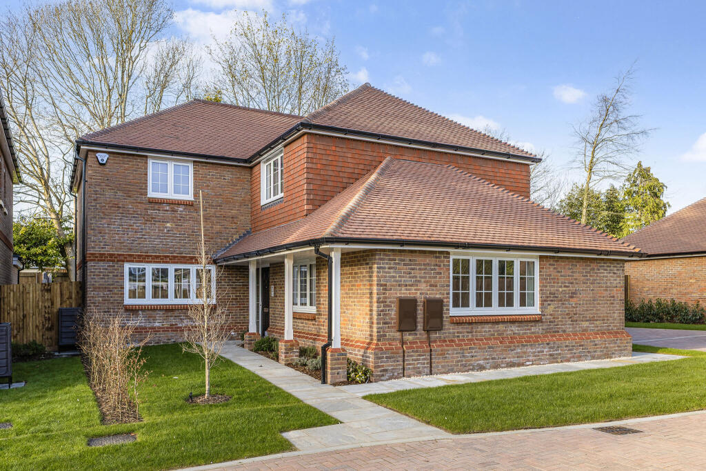 Main image of property: Silver Birches, Shelvers Way, Tadworth, KT20