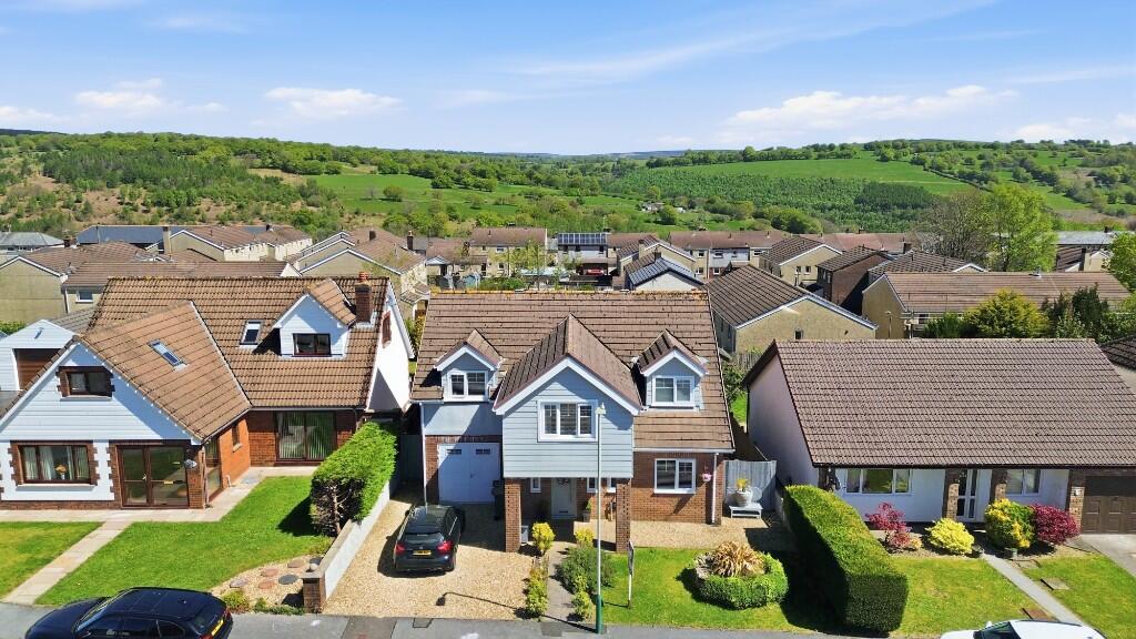 Main image of property: Cherry Trees, Markham, NP12