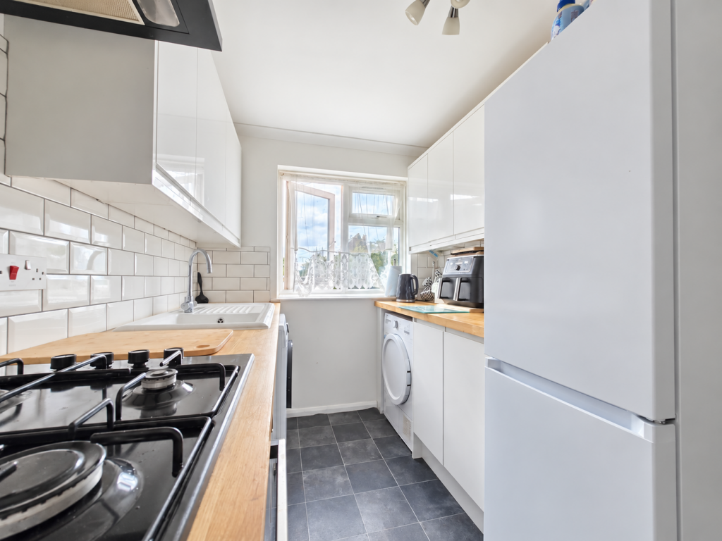 Apartment in Southend-on-Sea, Prittlewell - View 4