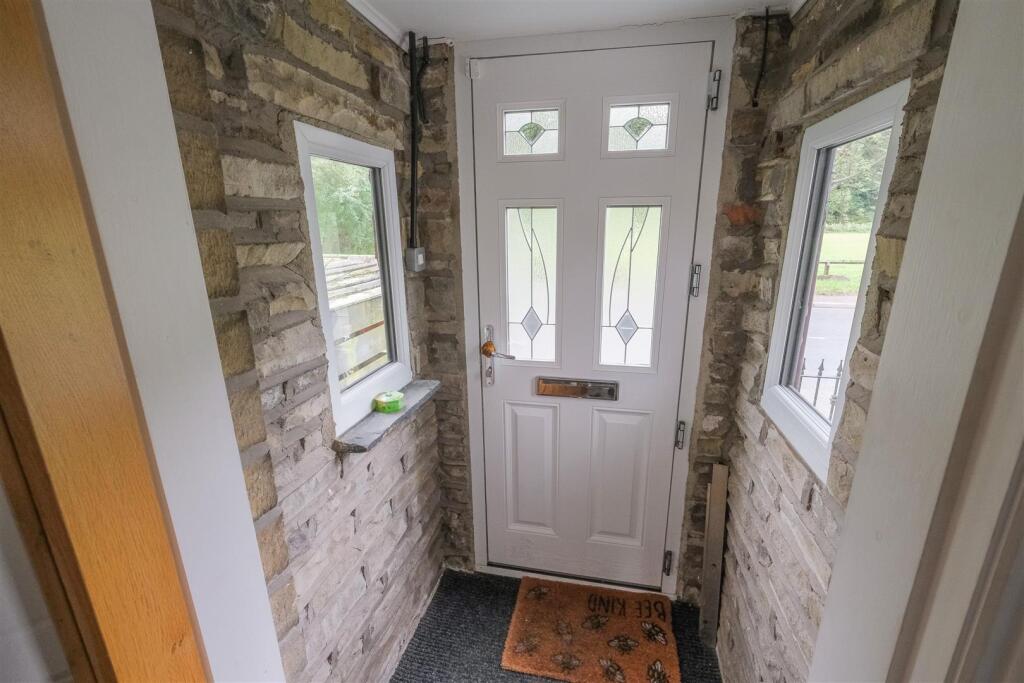 House in Halifax - View 3