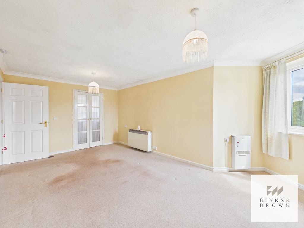 Apartment in Thurrock, Essex - More