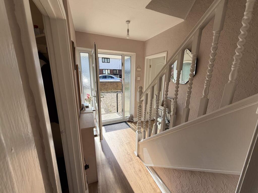 Stanford Crescent, Liverpool, Merseyside, L25 9PL photo 2