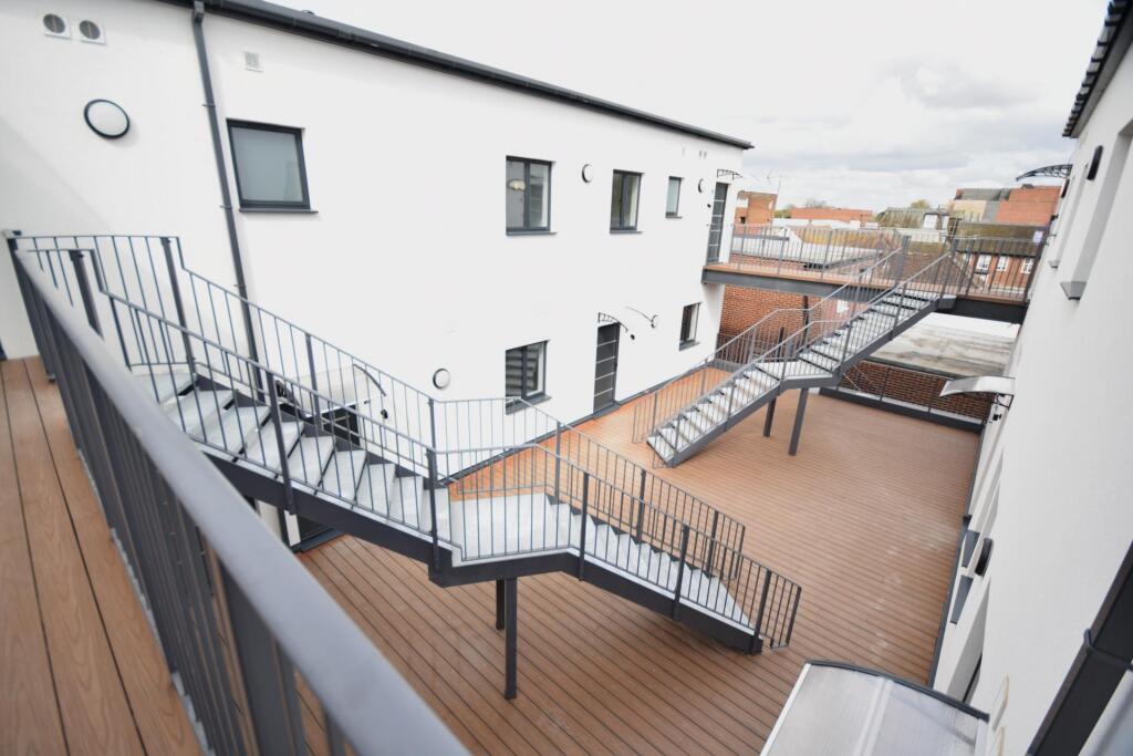 Additional image 11 of Town Centre, Hatfield, AL10