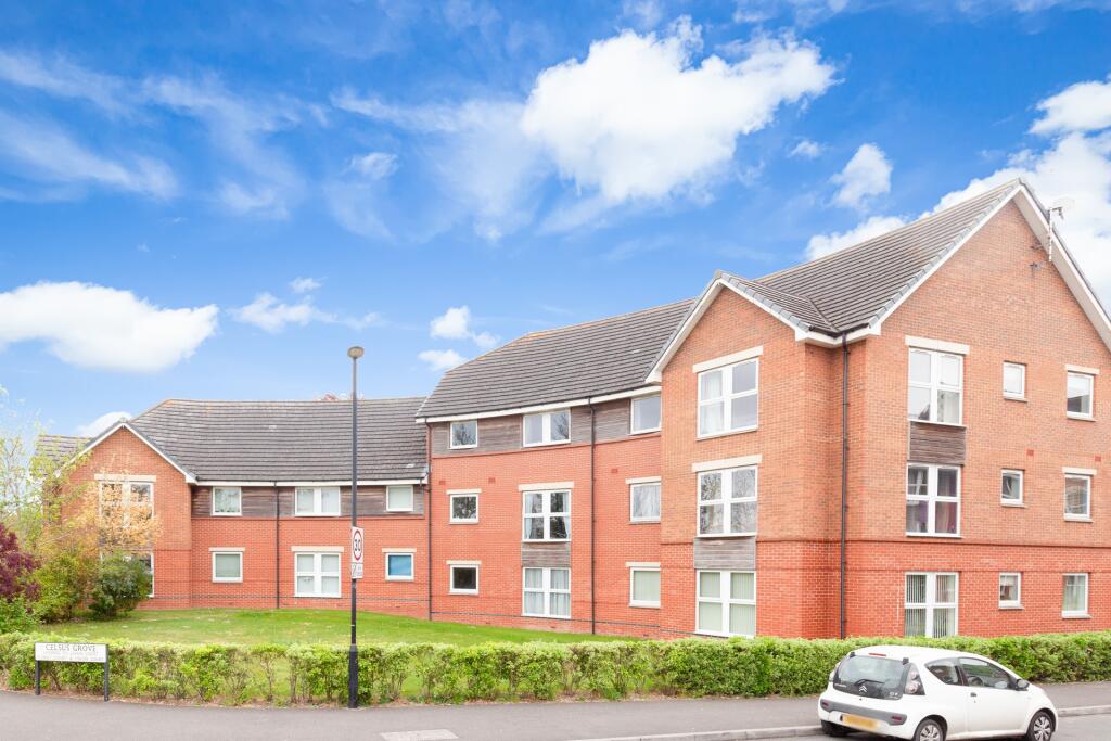 2-bed flat on Chain Court, Swindon, Wiltshire, £150,000