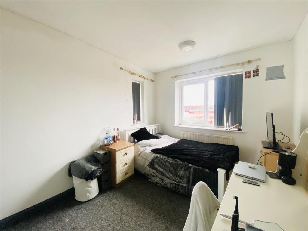 Apartment in Nottingham, West Bridgford - More