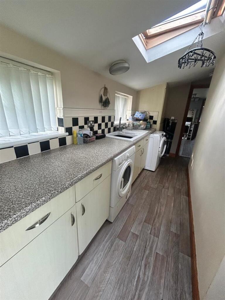 House in Holmpton - More