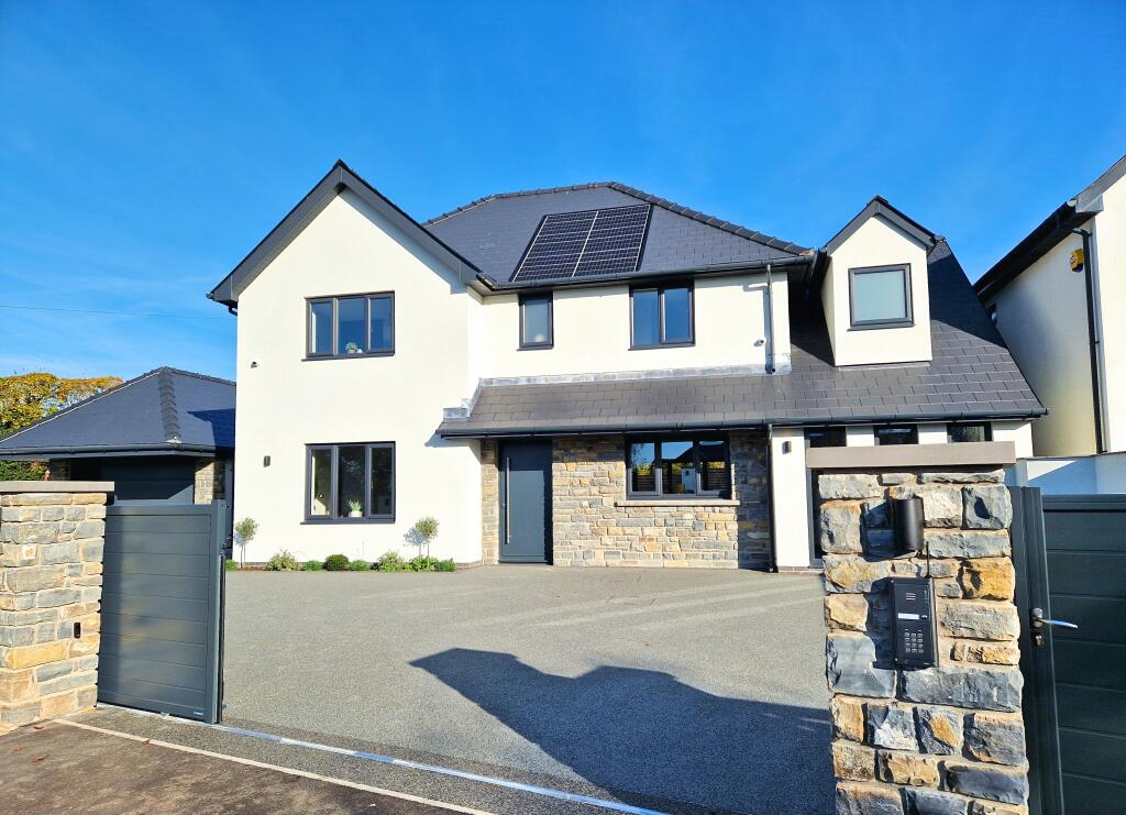 4 bedroom detached house for sale in Danygraig Avenue, Newton ...