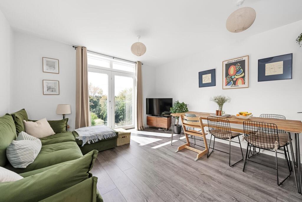 Apartment in London - View 4