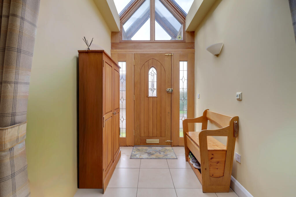 Additional image 12 of Meadow Walk, Harpenden, AL5