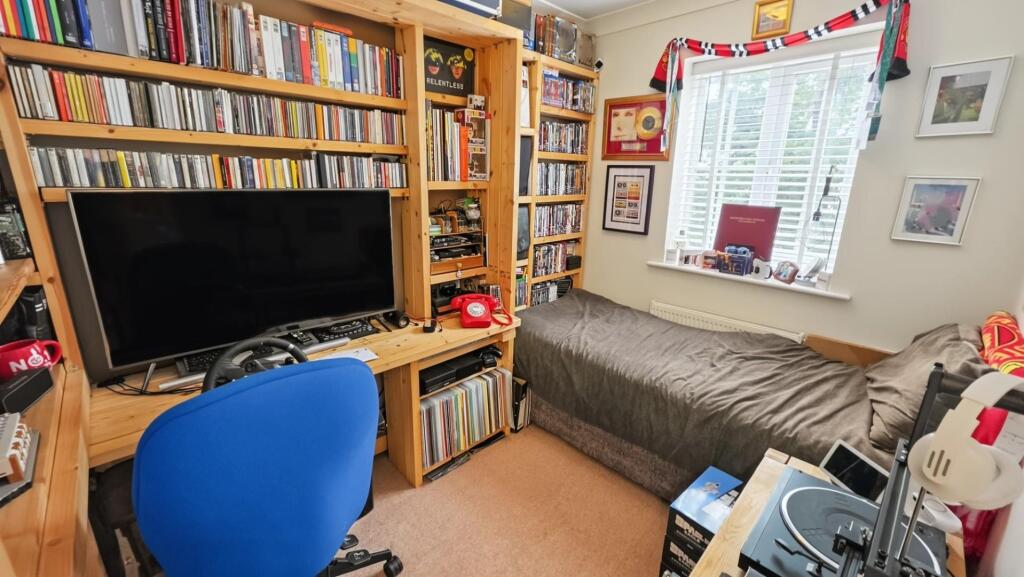 House in Northampton - More