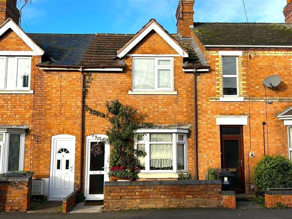 Main image of property: Coronation Street, Evesham