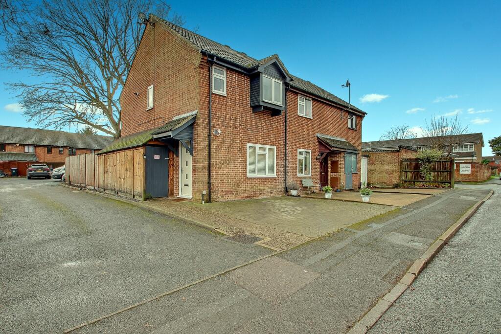 Main image of property: Langtons Meadow, Farnham Common