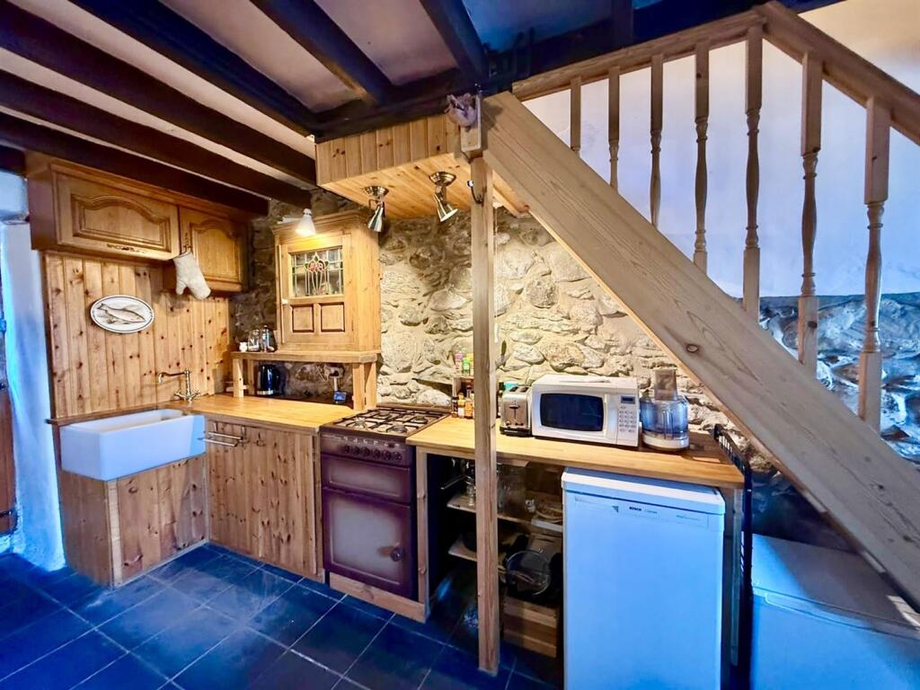 House in Rowen, Caerhun - More