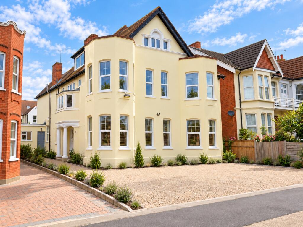 Main image of property: Cobham Road, Westcliff-On-Sea, SS0