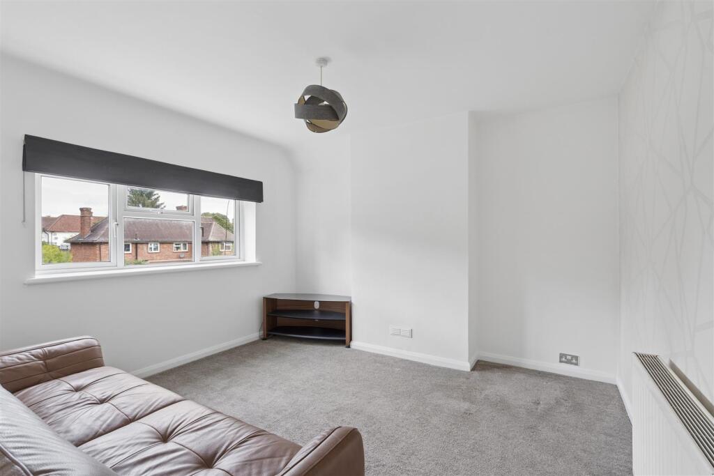 Apartment in Rickmansworth, Chorleywood - View 5