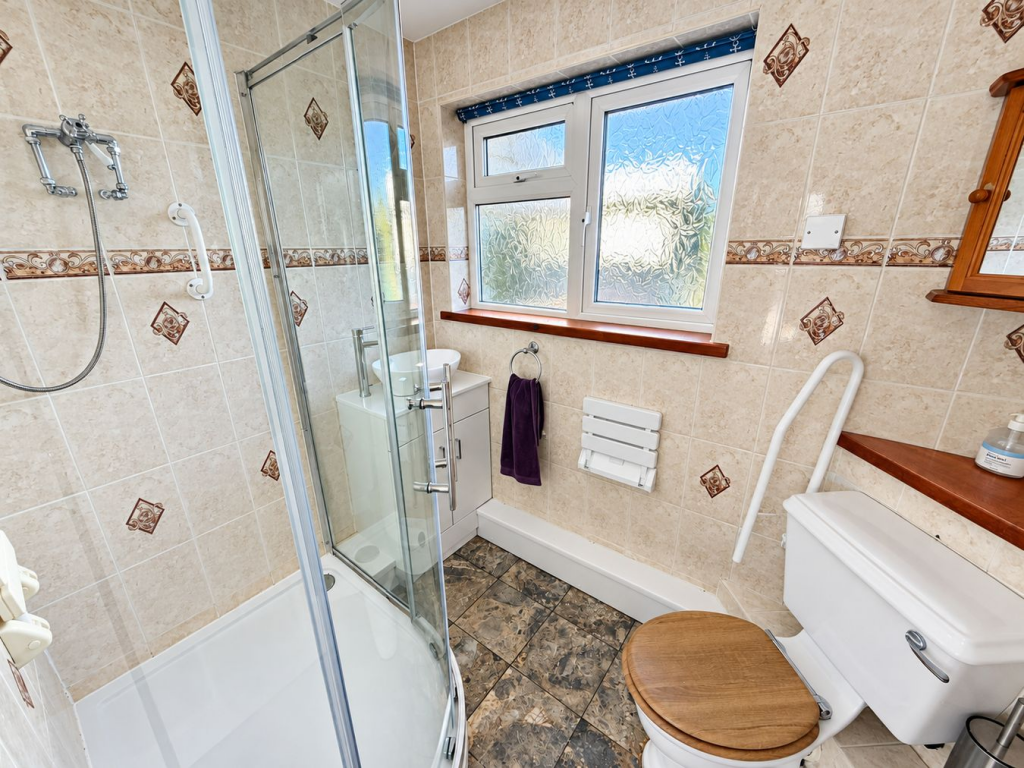 House in Burnham-on-Sea - More