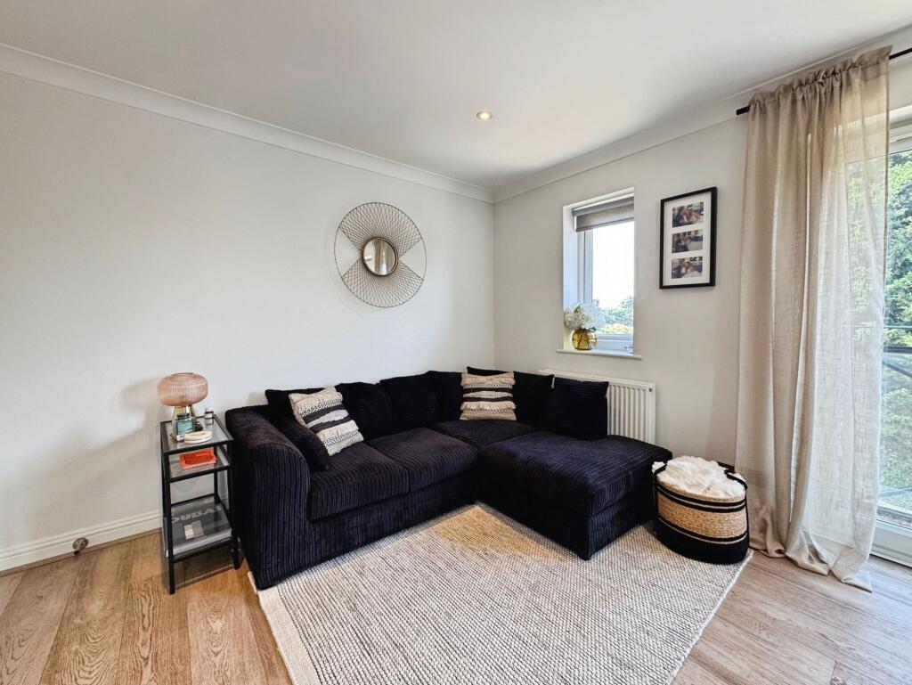 Apartment in London - View 5