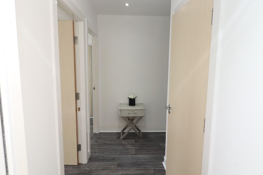 Apartment in Glasgow - View 2