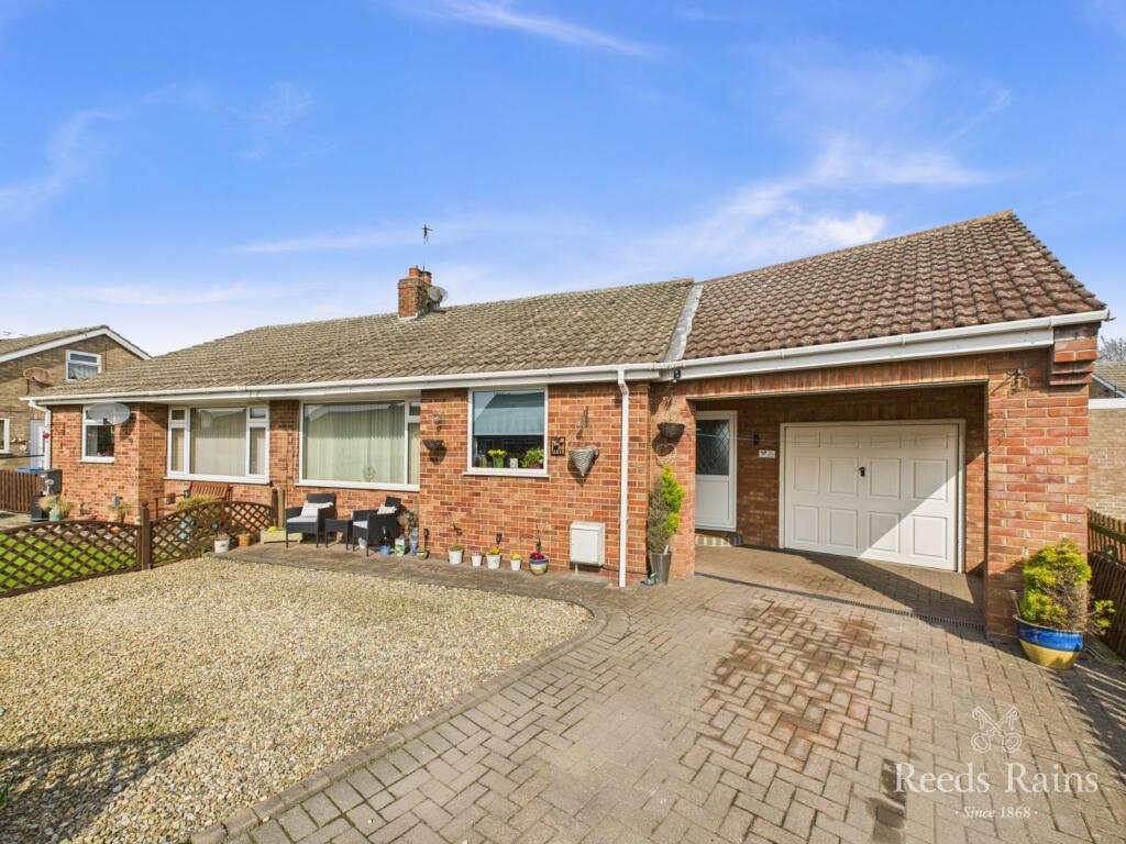 Main image of property: West Garth Gardens, Cayton, Scarborough, North Yorkshire, YO11