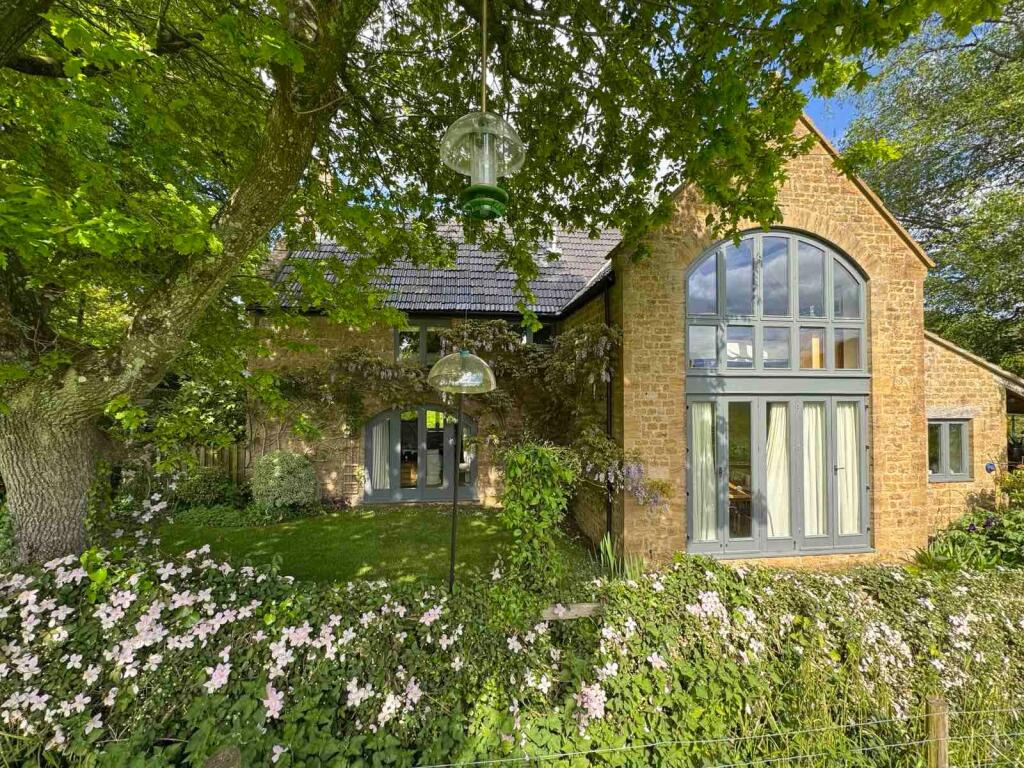 Main image of property: Yeabridge, South Petherton, Somerset, TA13